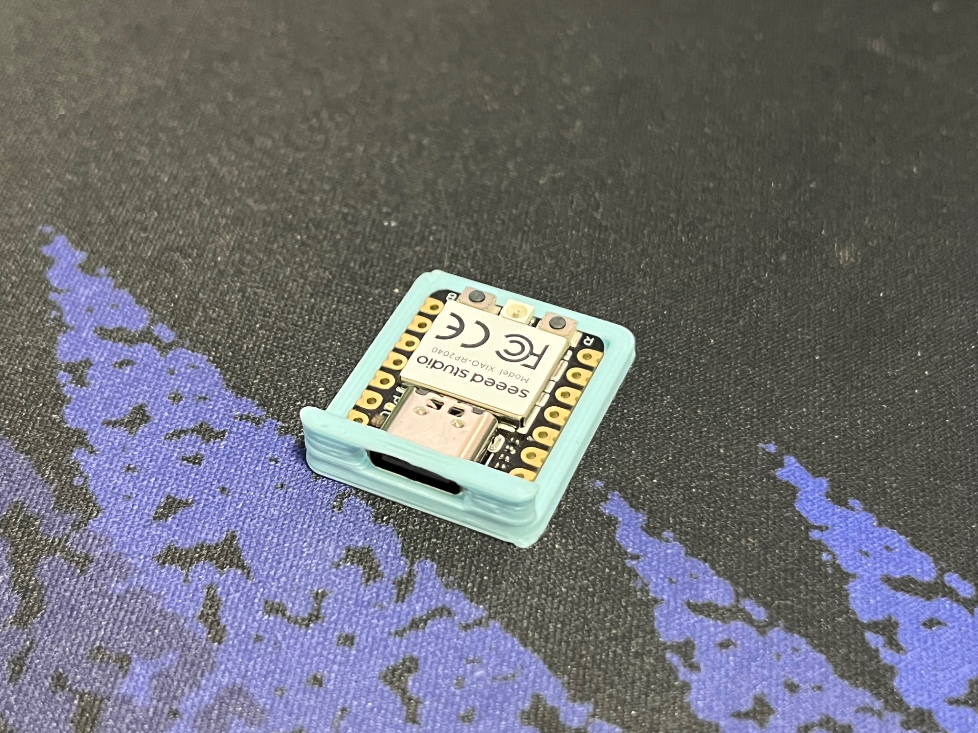 Seeed Studio XIAO-RP2040/nRF5840 friction mount