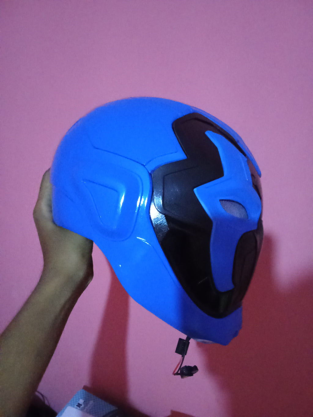 bluebeetle helmet