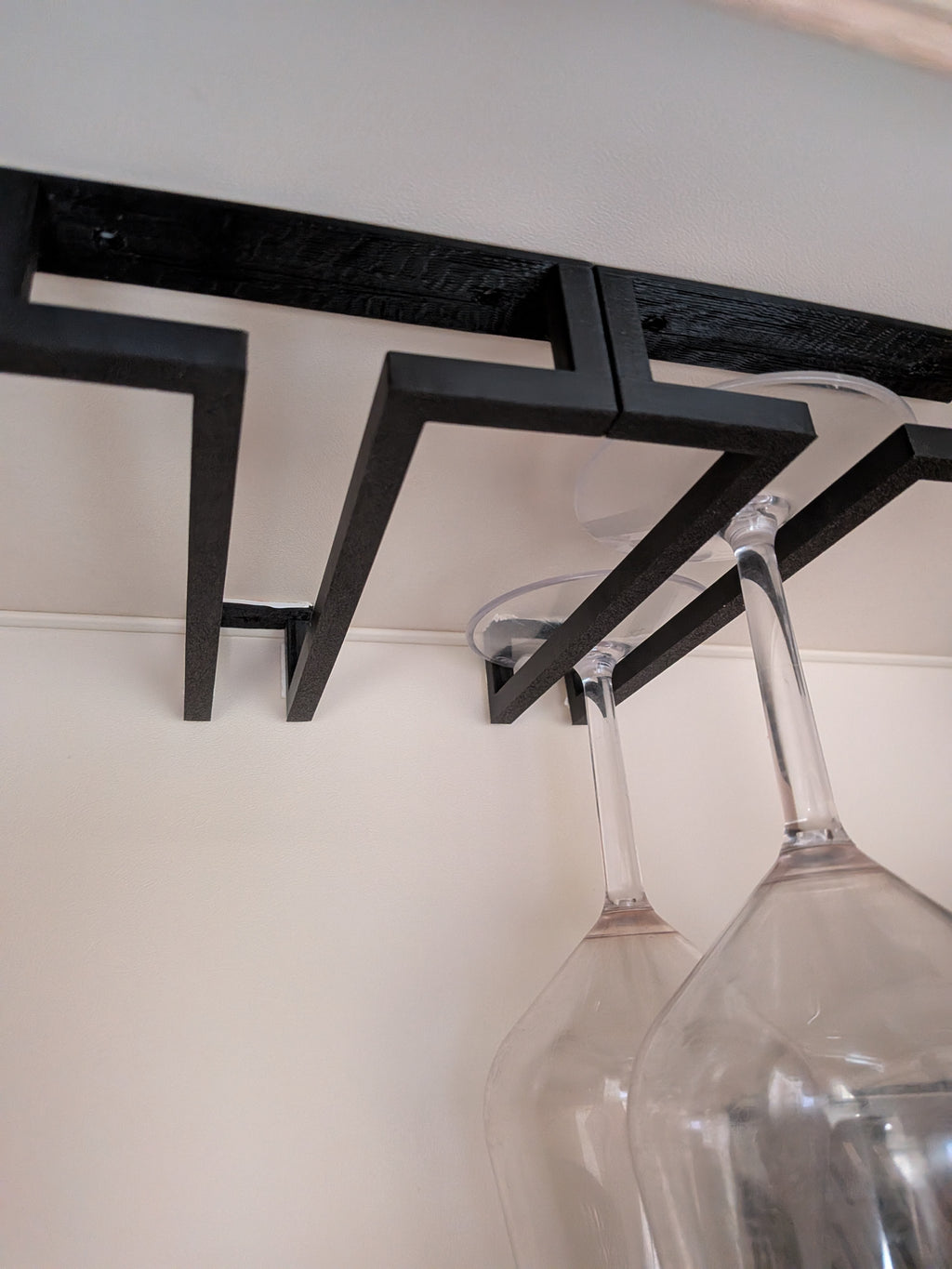 wine glass holder