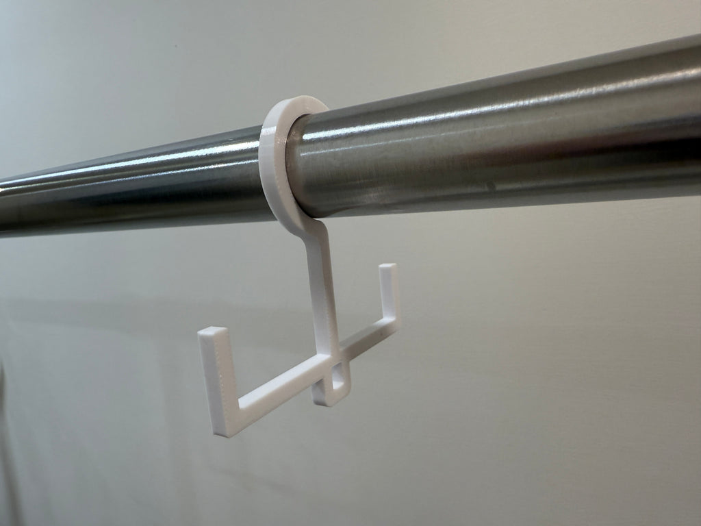 Expandable Hat Hanger