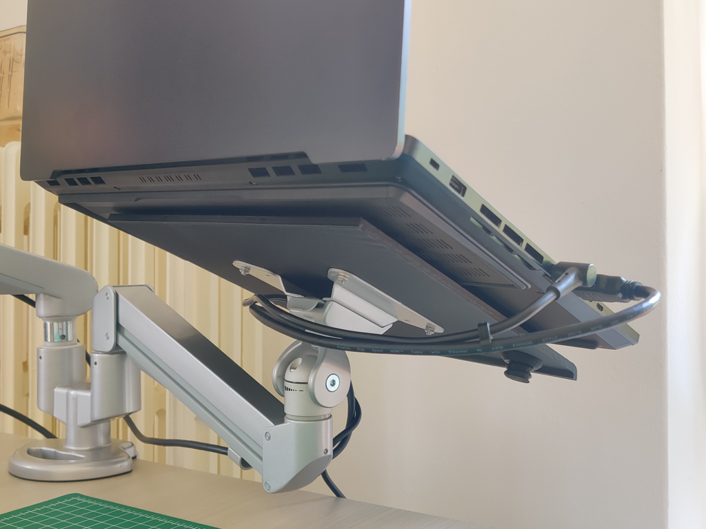 Vesa Laptop Stand
