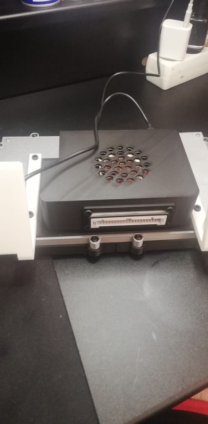 Touch Screen Raspberry PI stand