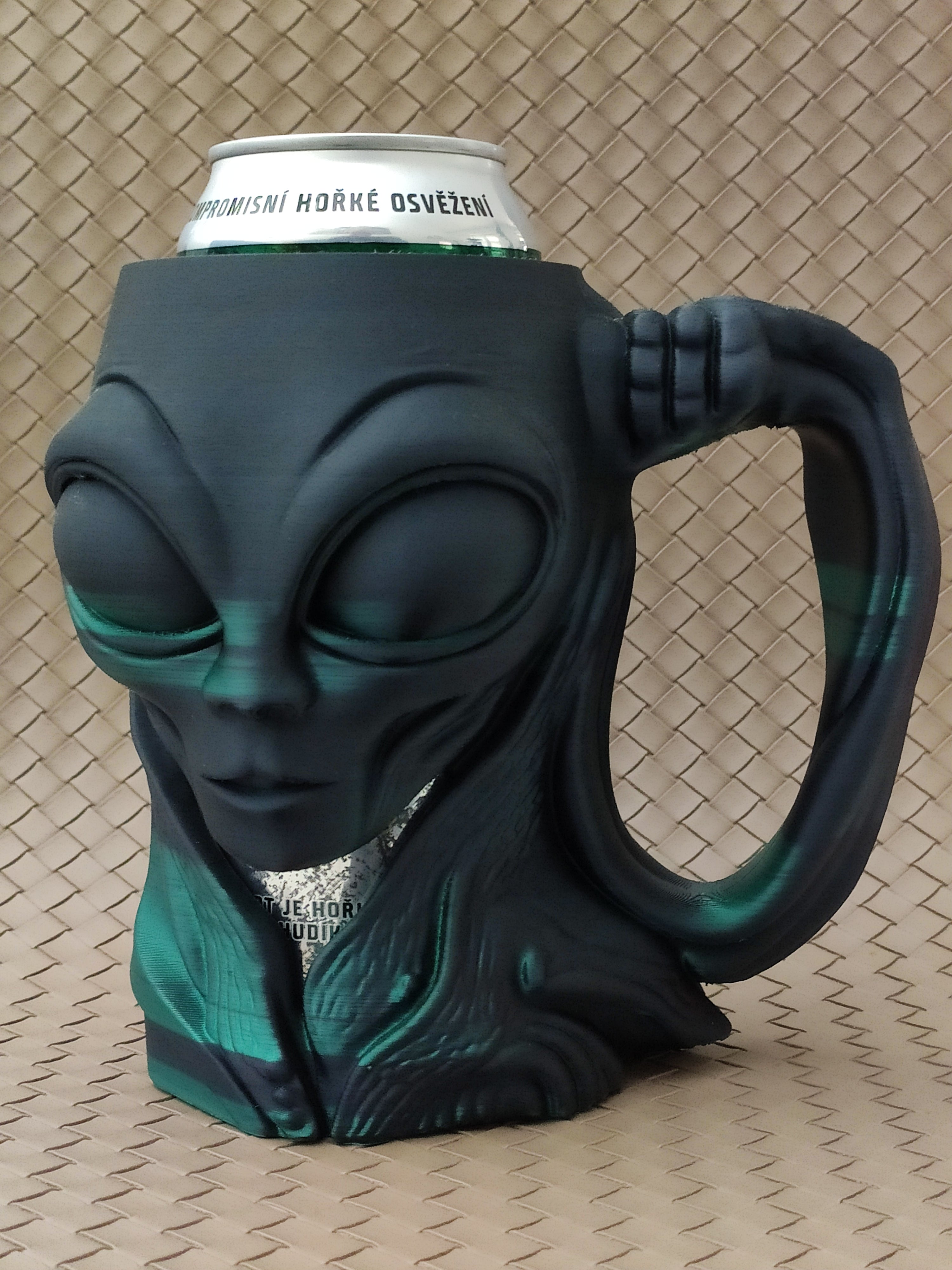 Alien (The Grey) Can Holder / Beer mug