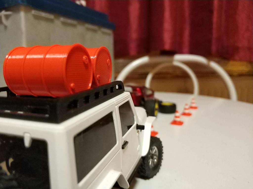 1/35 scale oil barrel