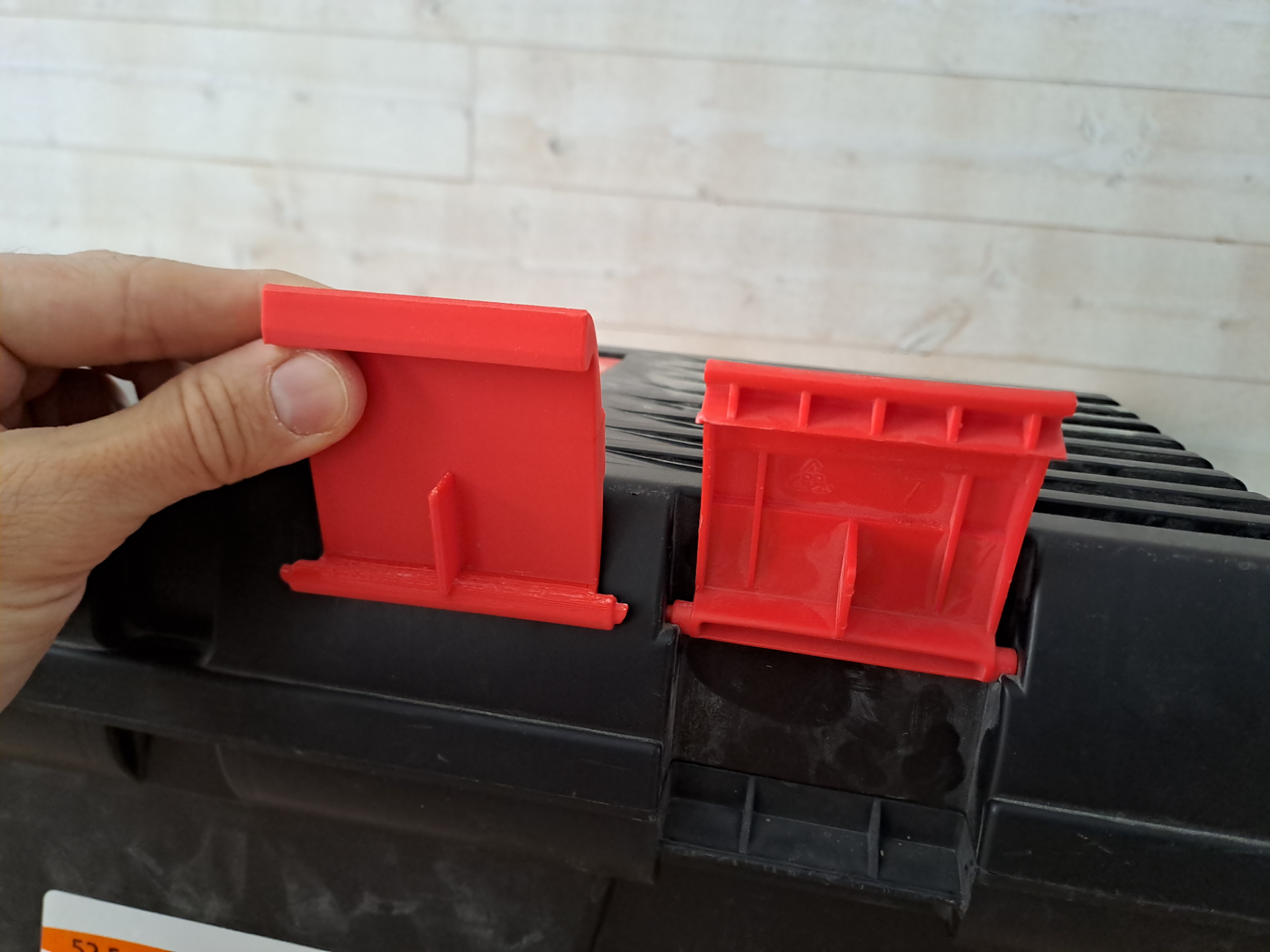 52,5cm Toolbox Hinge