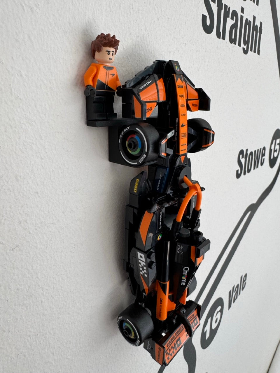 F1 Speed Champions Wall Mount