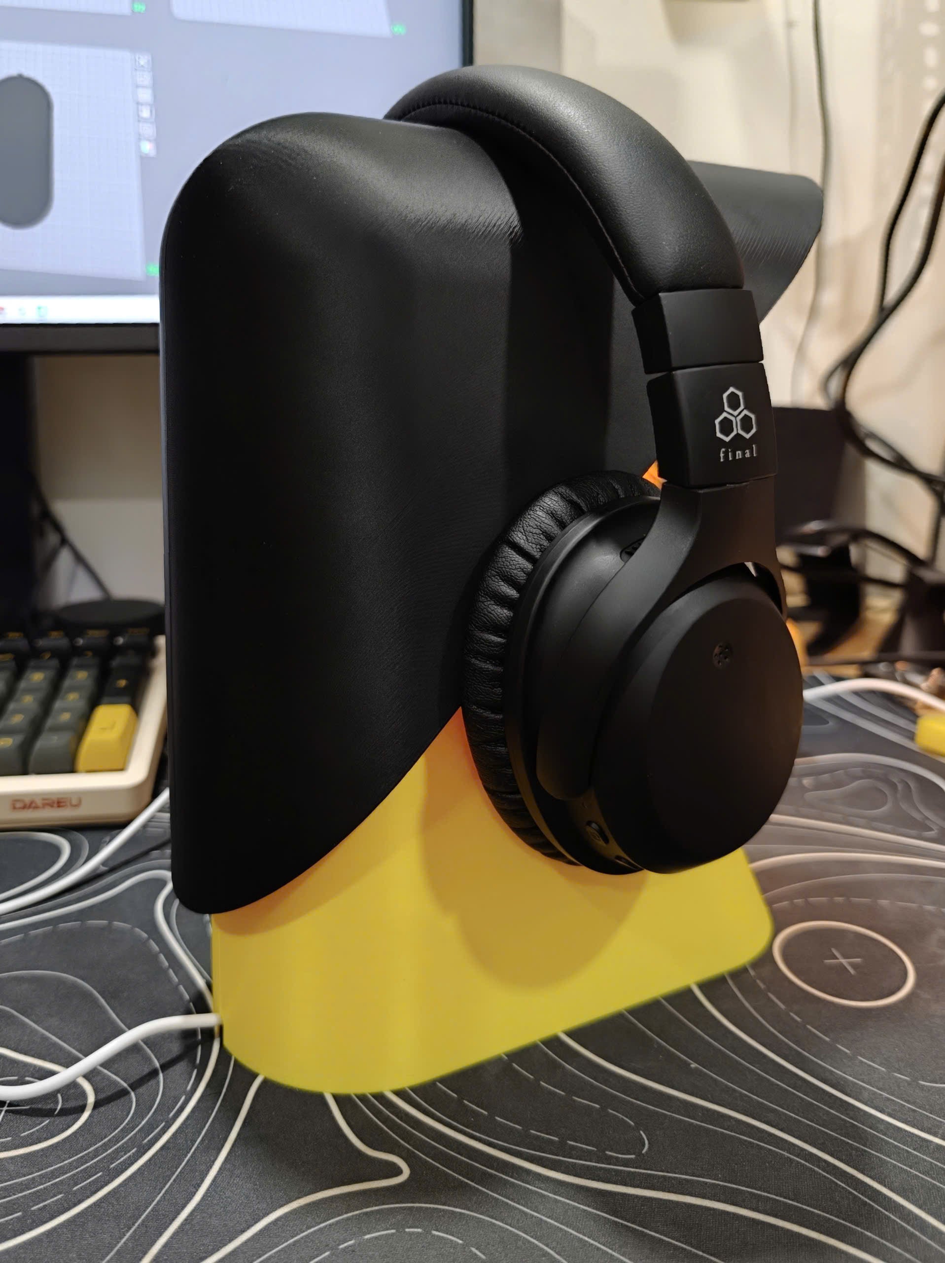 Eclipse Desk Lamp