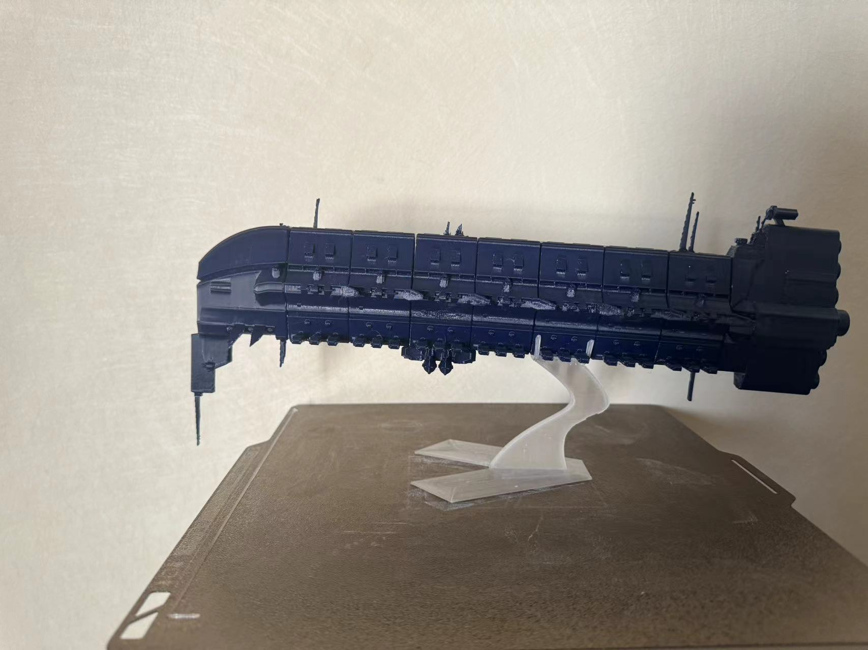 cargo ship in the game No Man's Sky 无人深空毛毛虫