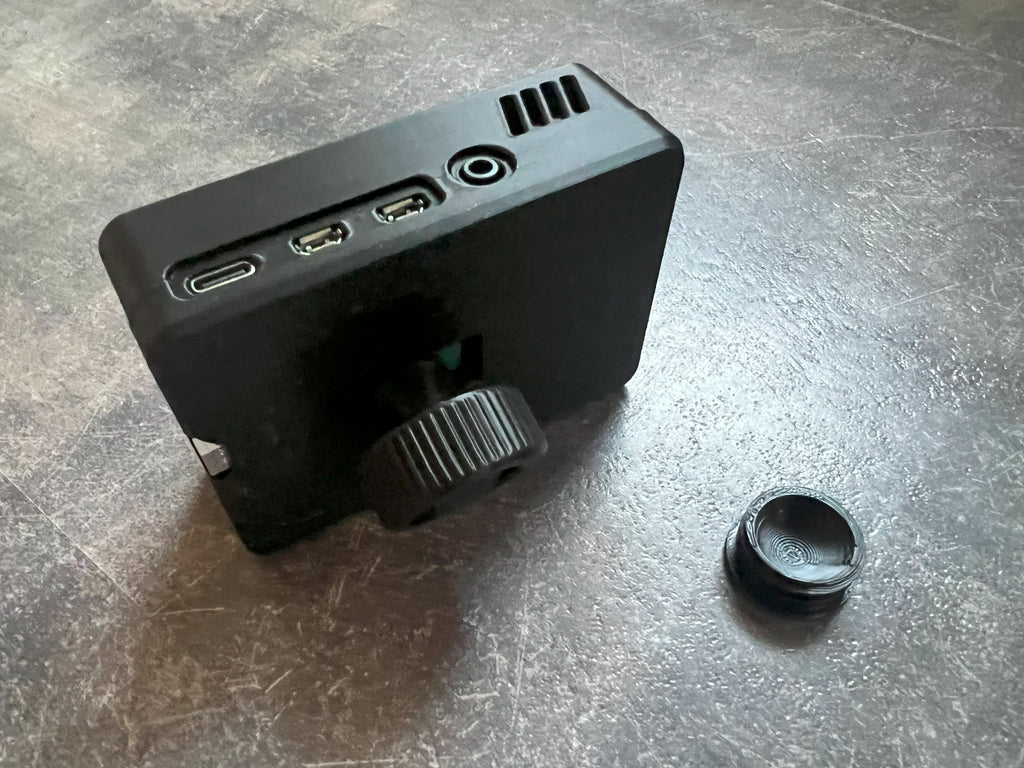 Rapsberry Pi 4B Case with HQ Camera and Ball Mount