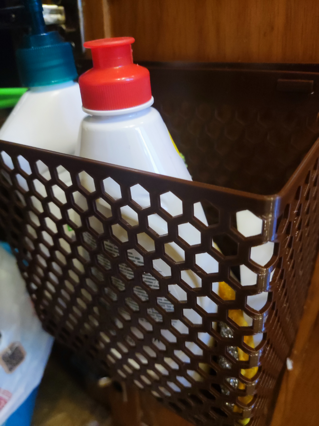 Basket for kitchen door