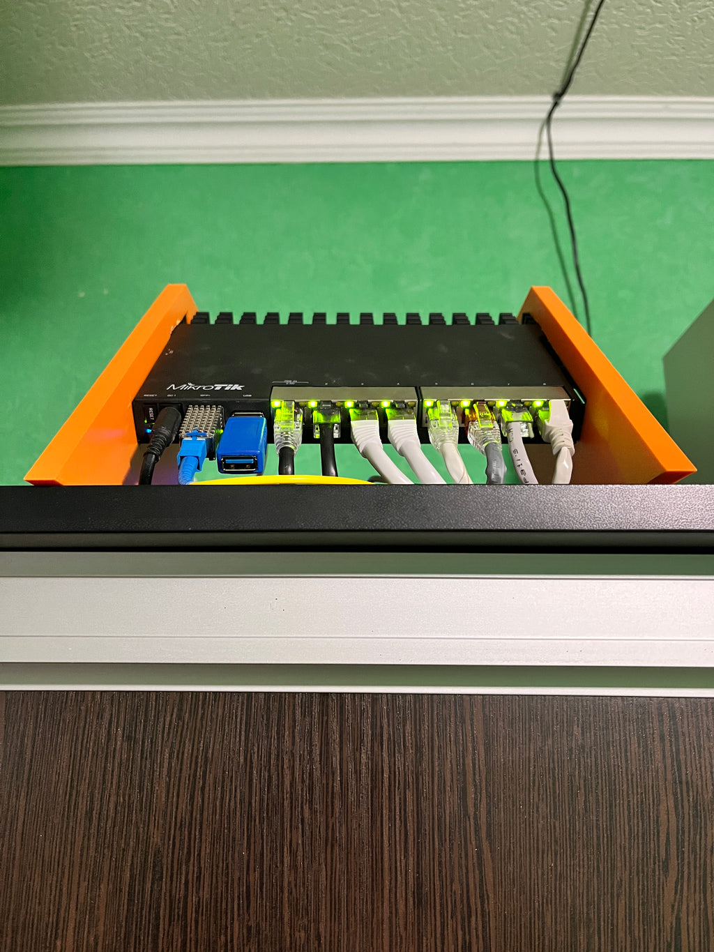 Mikrotik RB5009/L009 45 degree stand