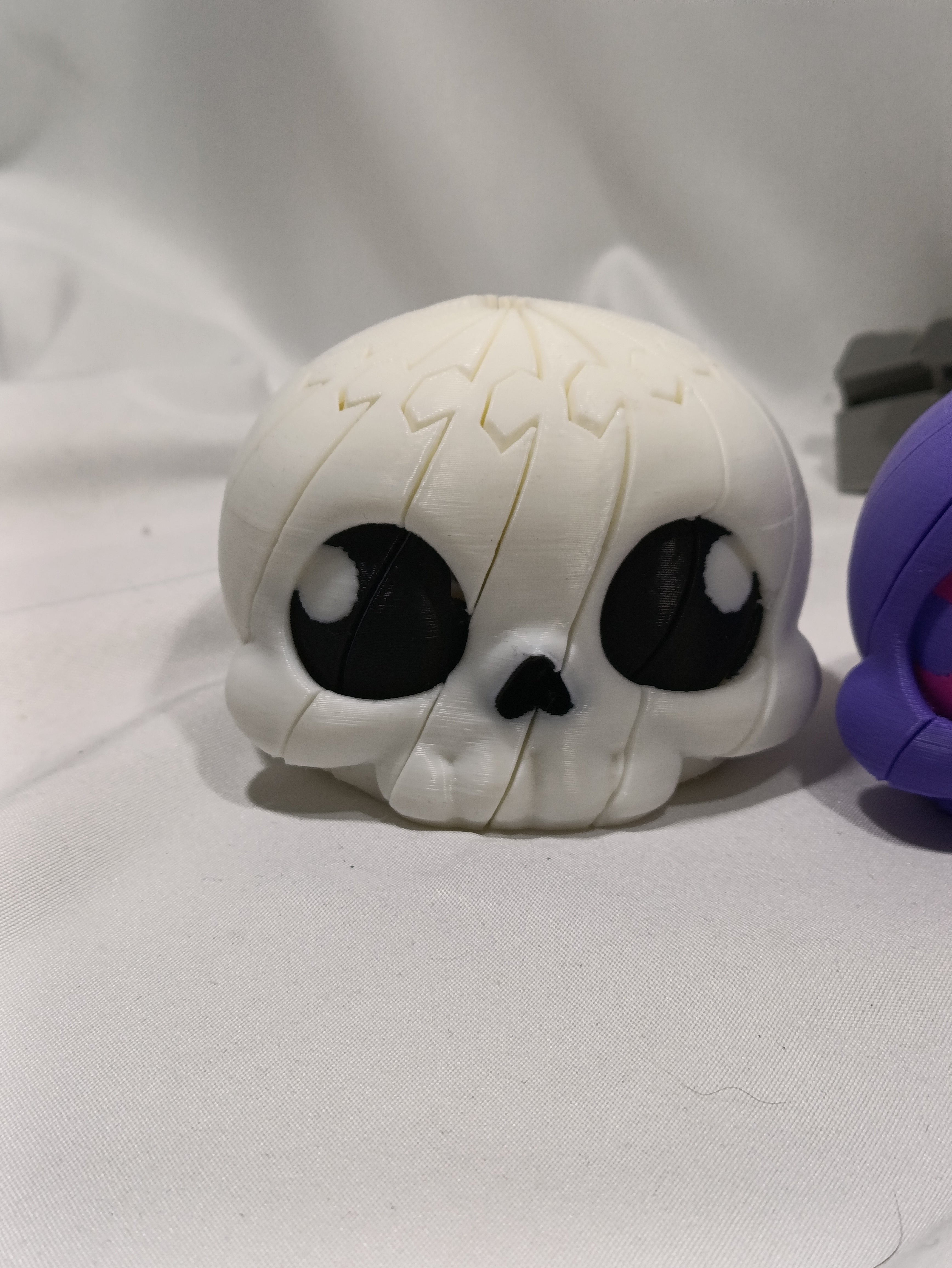 FREE TO SELL: chibi twisty skull