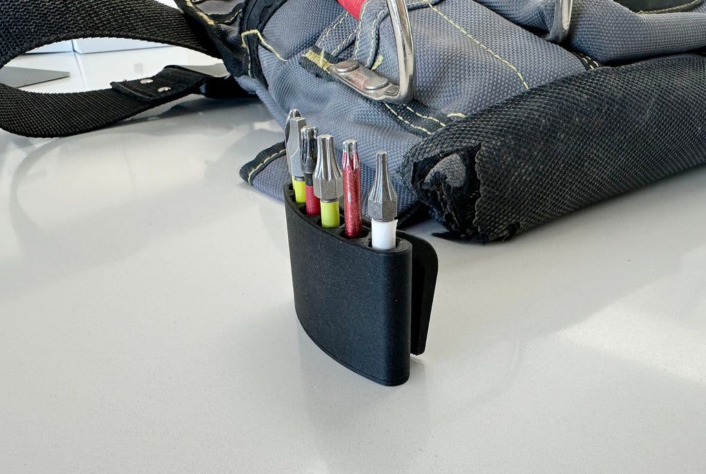 Tool belt driver bit holder (magnetic)