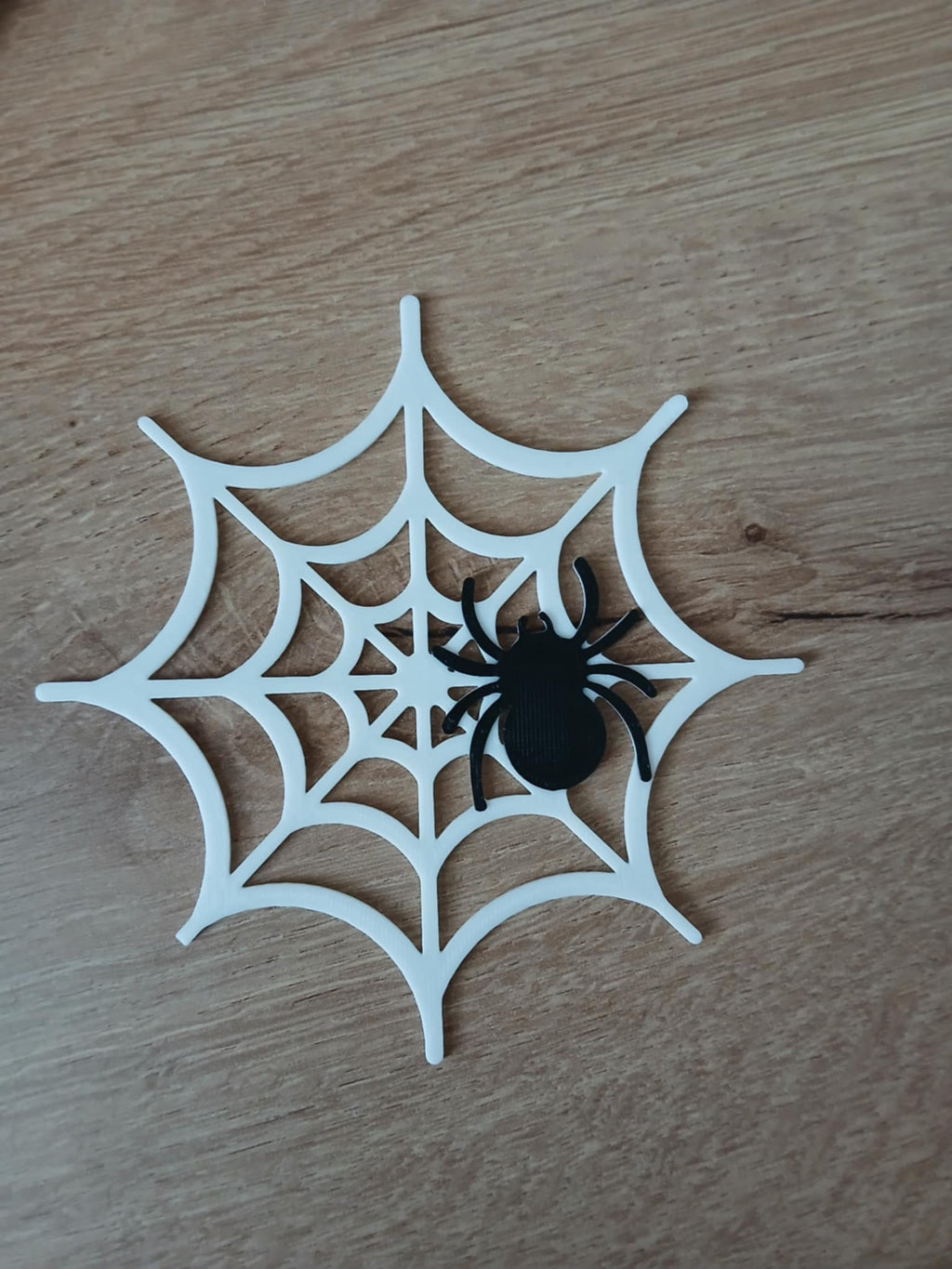 Spider & web decor
