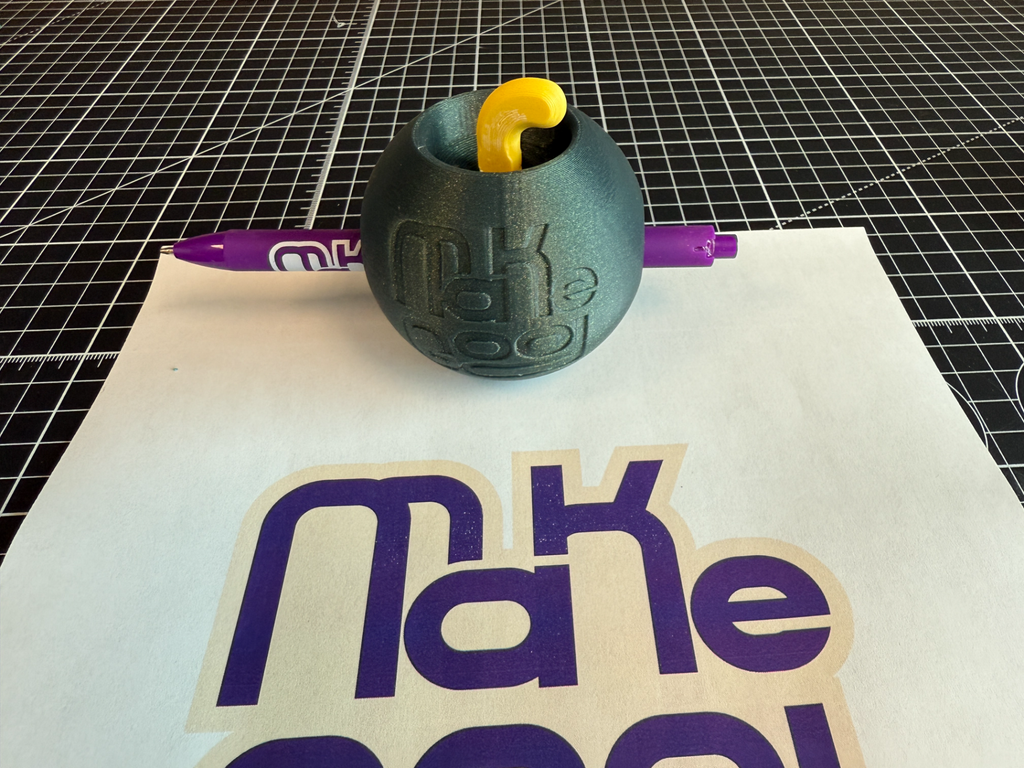 MakeGood Pen Ball - Large - Writing Device