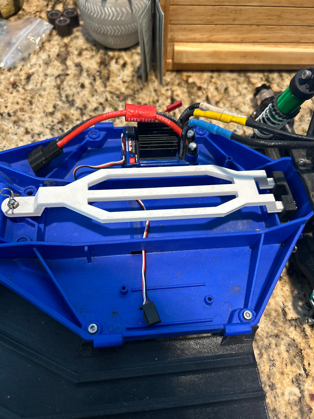 Cover for large batteries Traxxas Slash