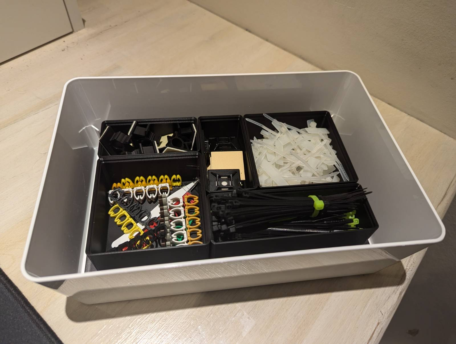 Gridfinity 3x5 insert for IKEA KUGGIS 18x26cm box