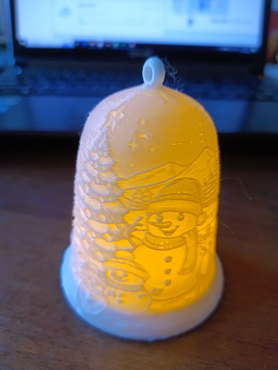 The basis of a New Year's bell for a tea candle