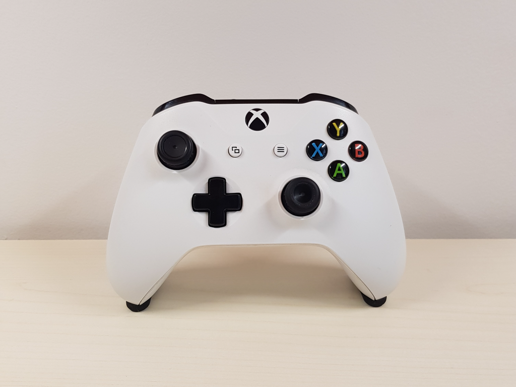 Invisible Xbox ONE Controller Holder Minimalist