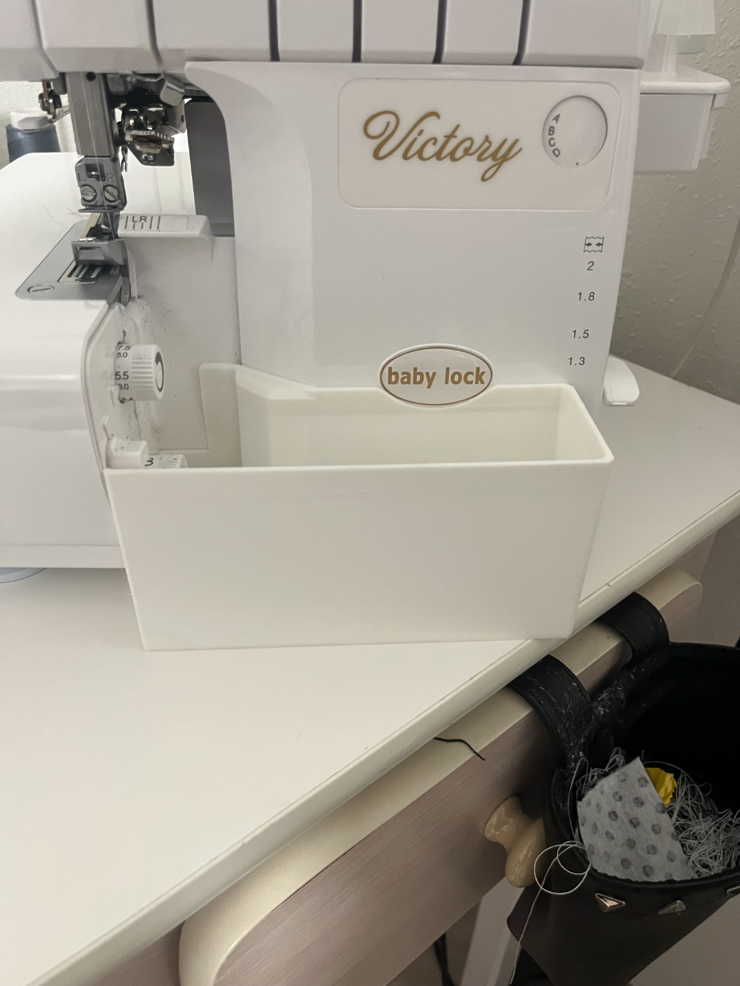 Babylock Victory - Wastee Bin