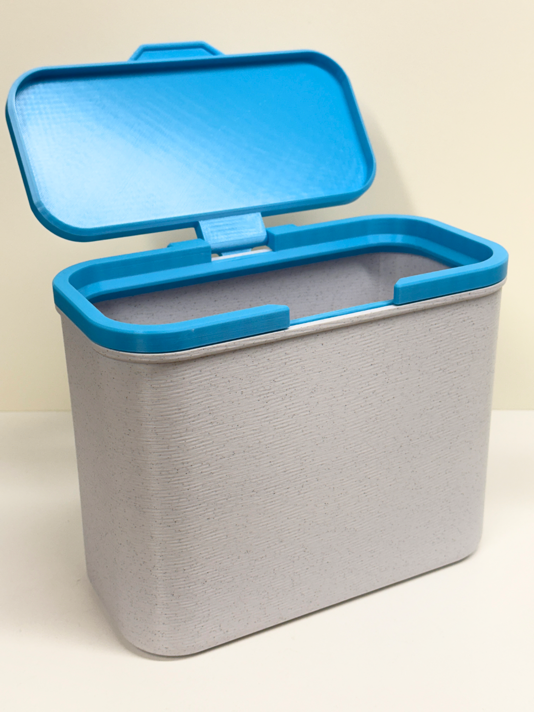 Compost bin / Trash can