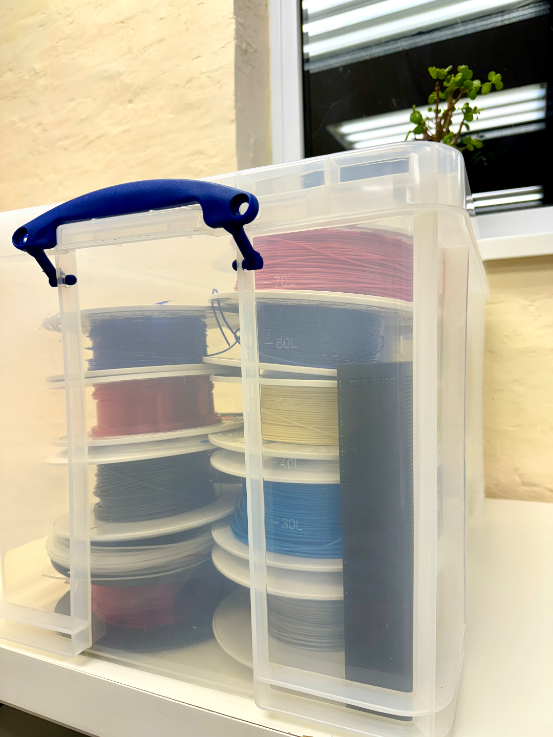 Desiccant Corner Box - Silica Gel Filament Dryer