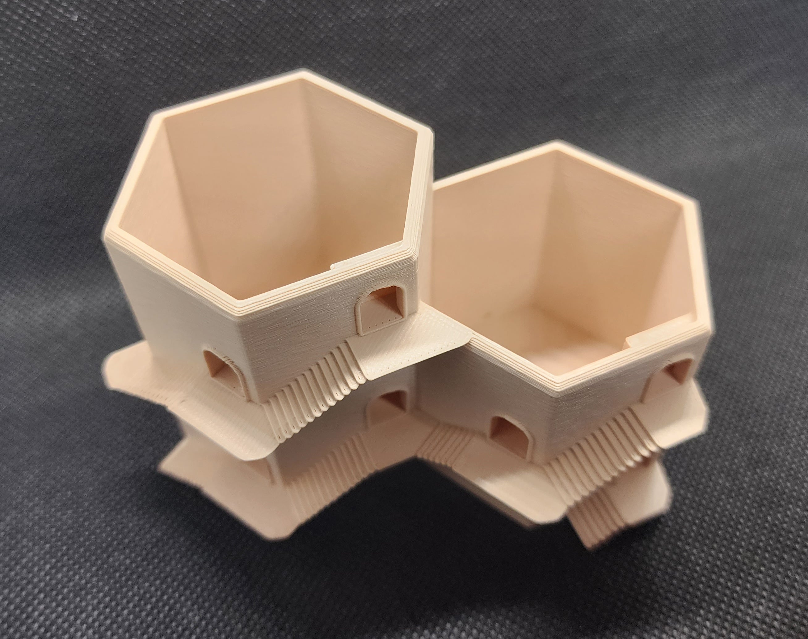 Double Planter w/drainage - Mystery Doors �