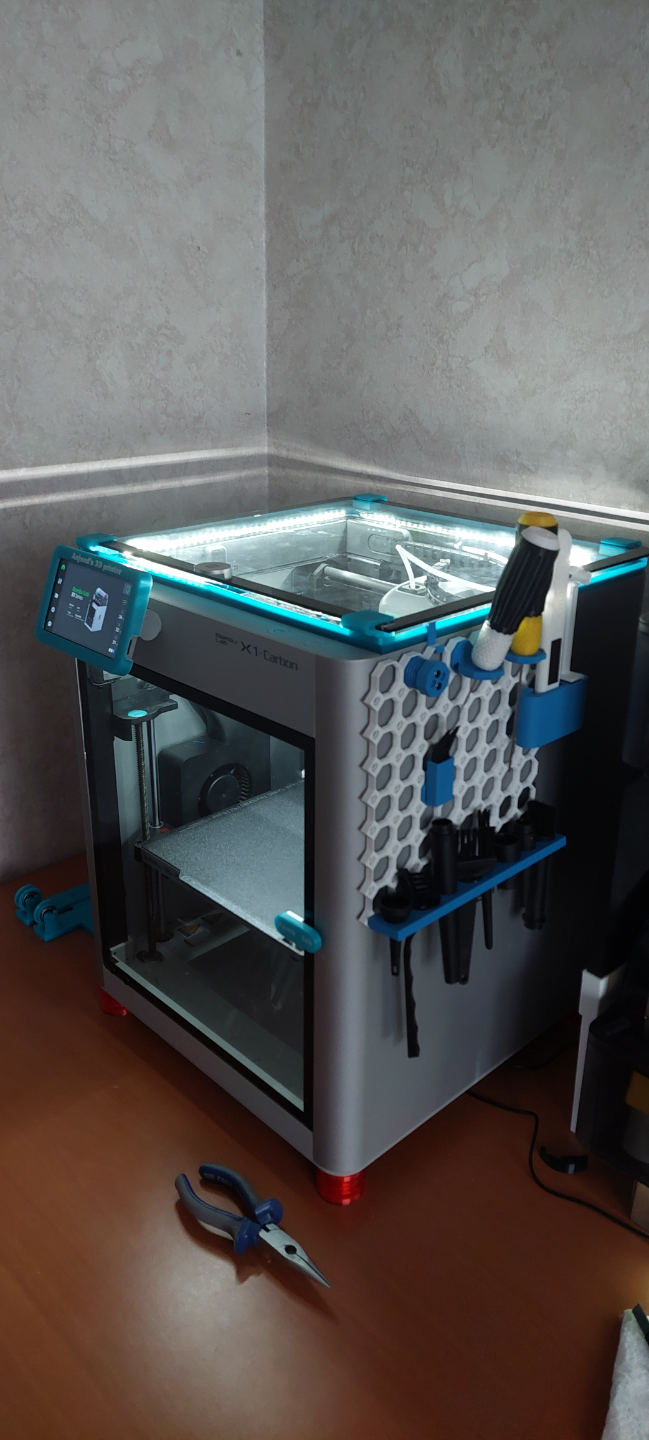 PTFE tool holder for multiboard