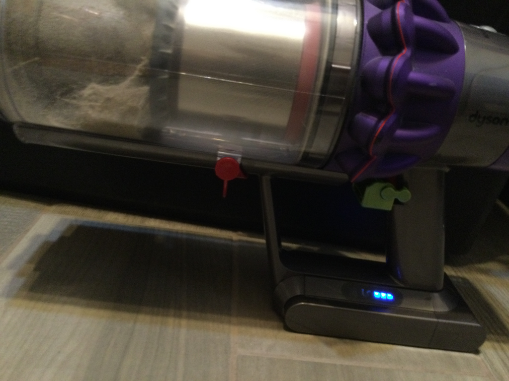 Dyson vacuum trigger latch.(with supports)