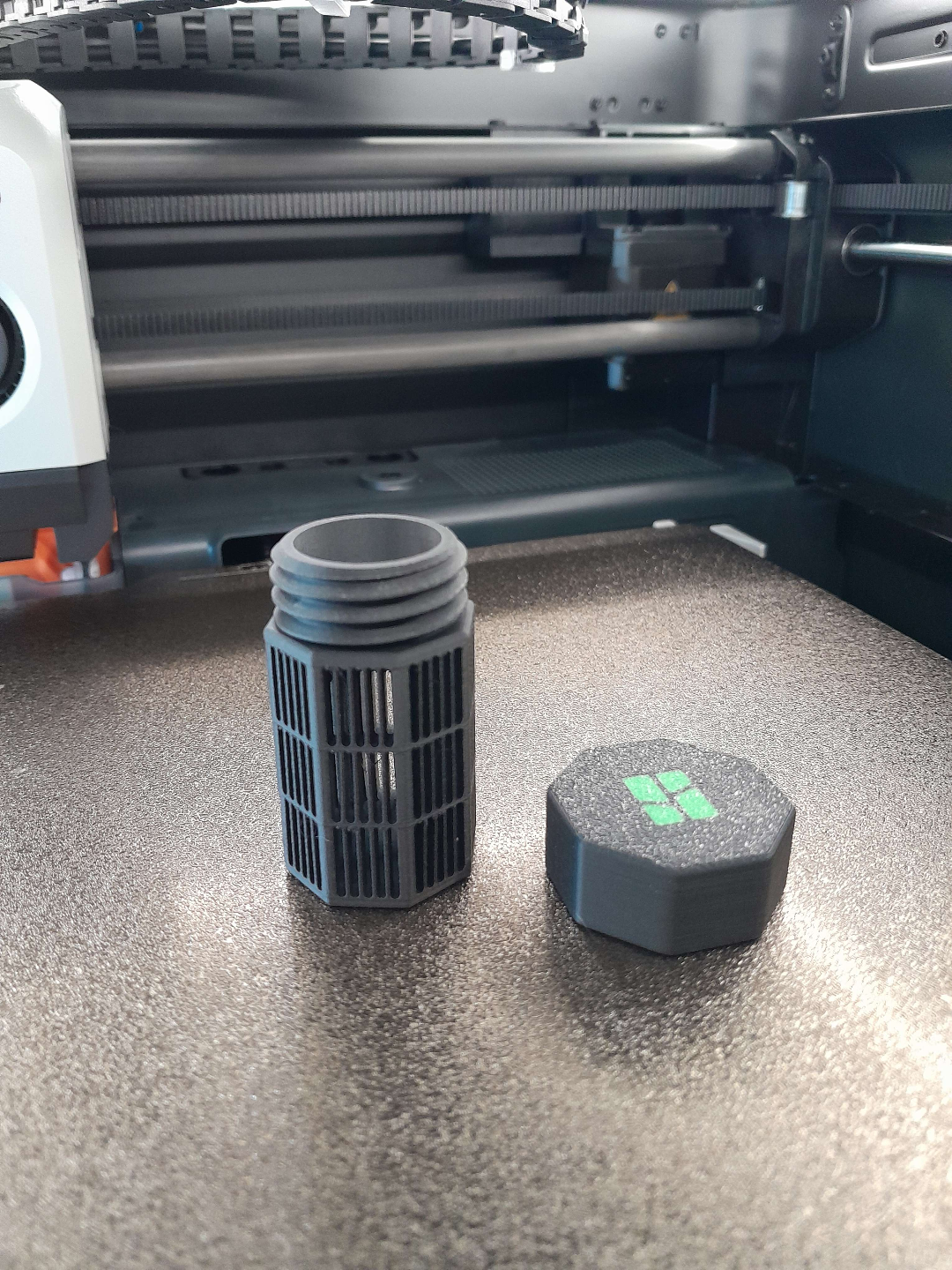 Modular Dessicant Container