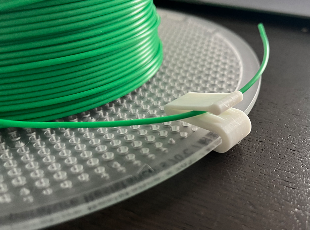 Filament clip. Fits almost all filaments.