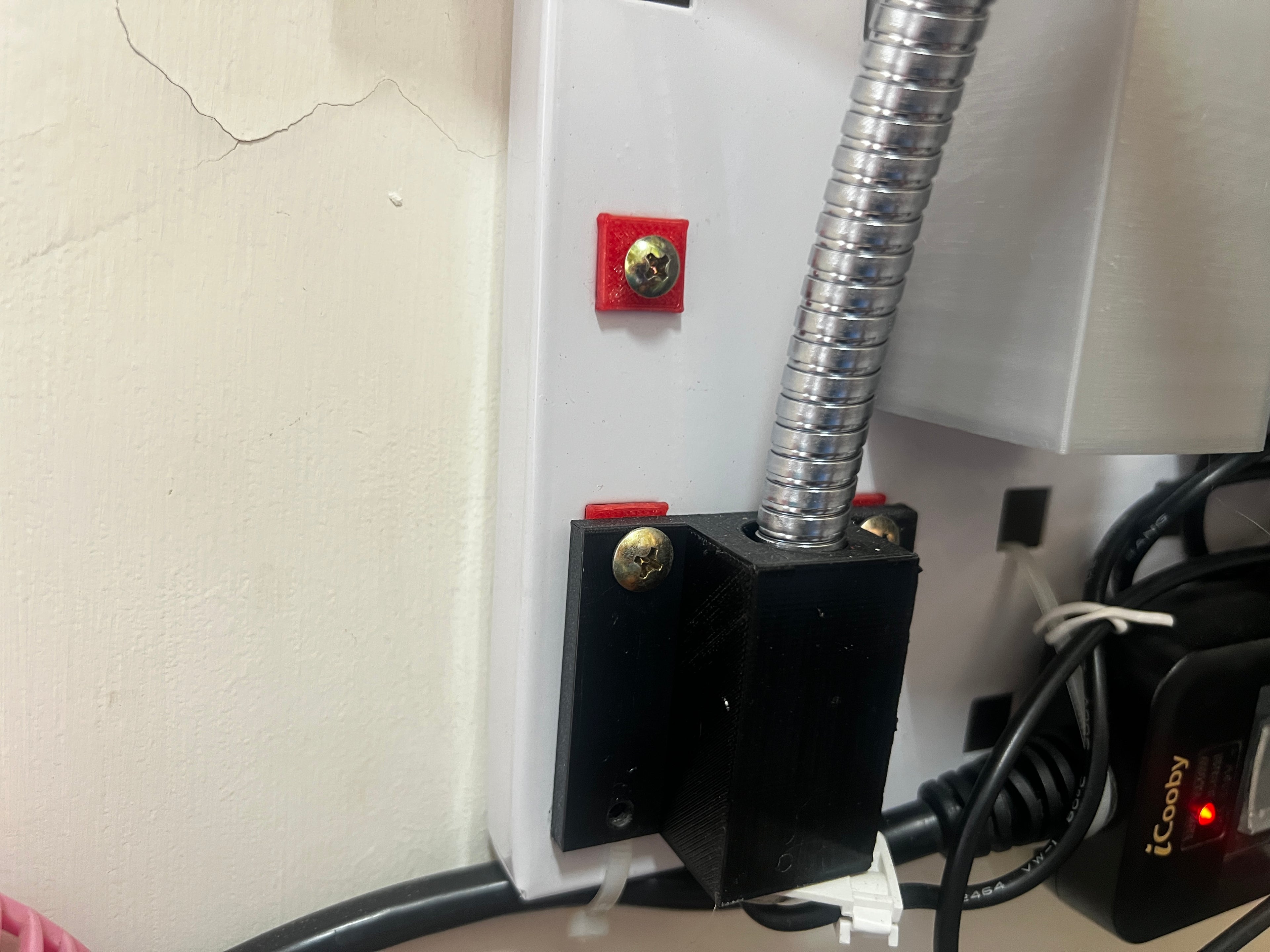 square pegboard 方形 洞洞板 螺絲固定座