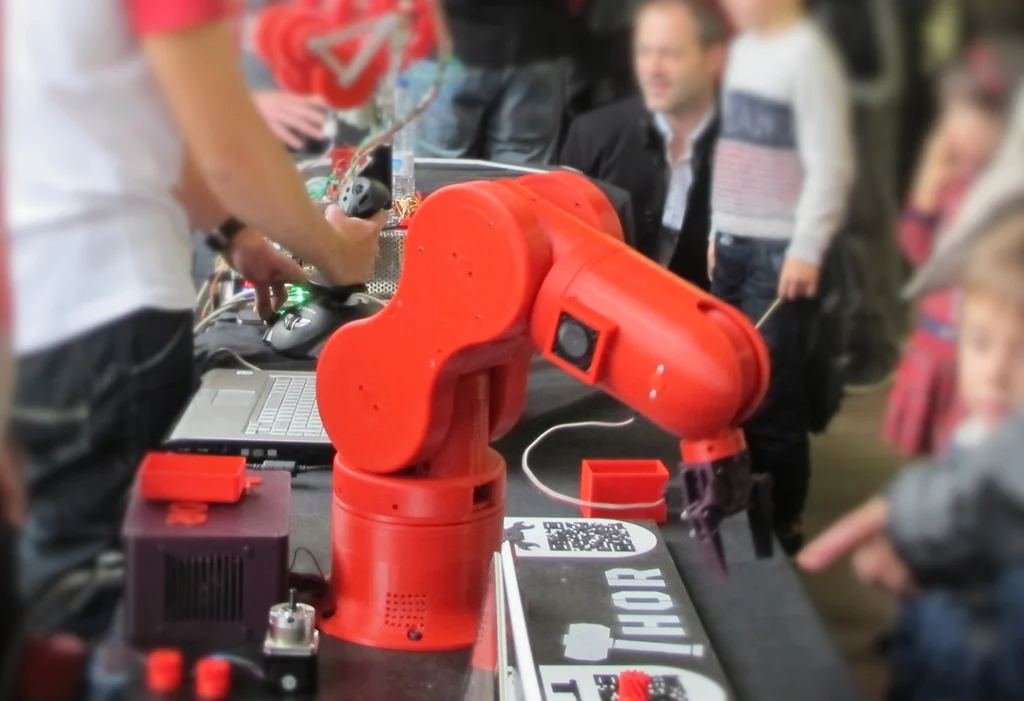 Thor - Open Source, 3D printable Robotic Arm