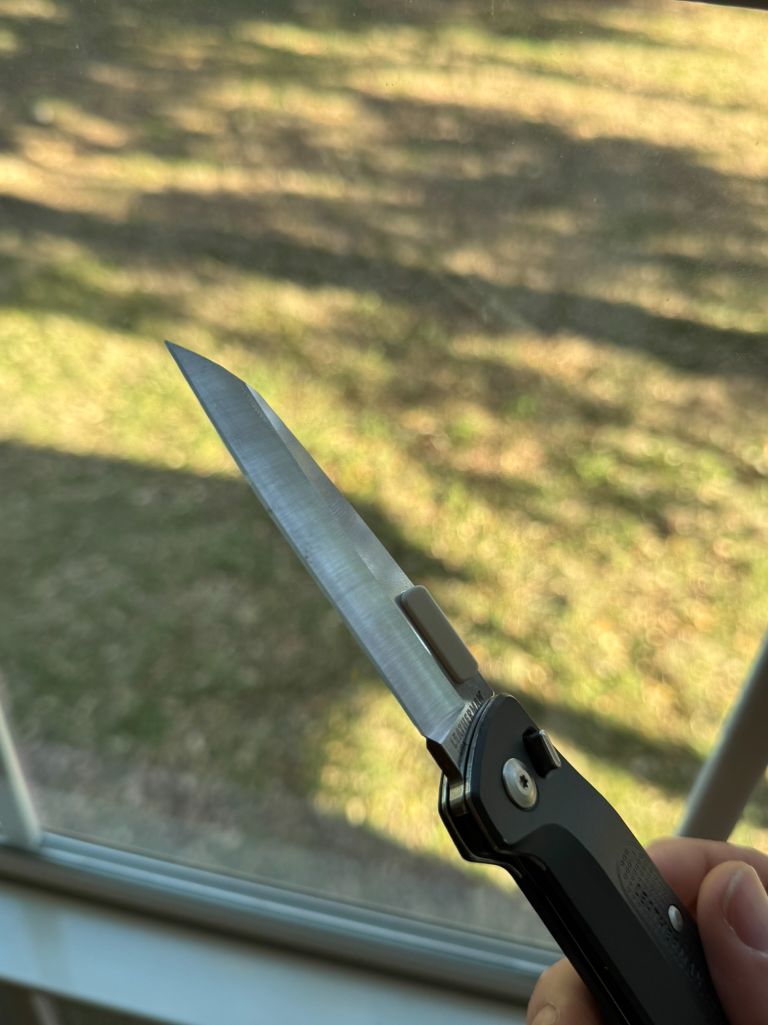 Leatherman Free K4 Knife Thumb Stud - Remix