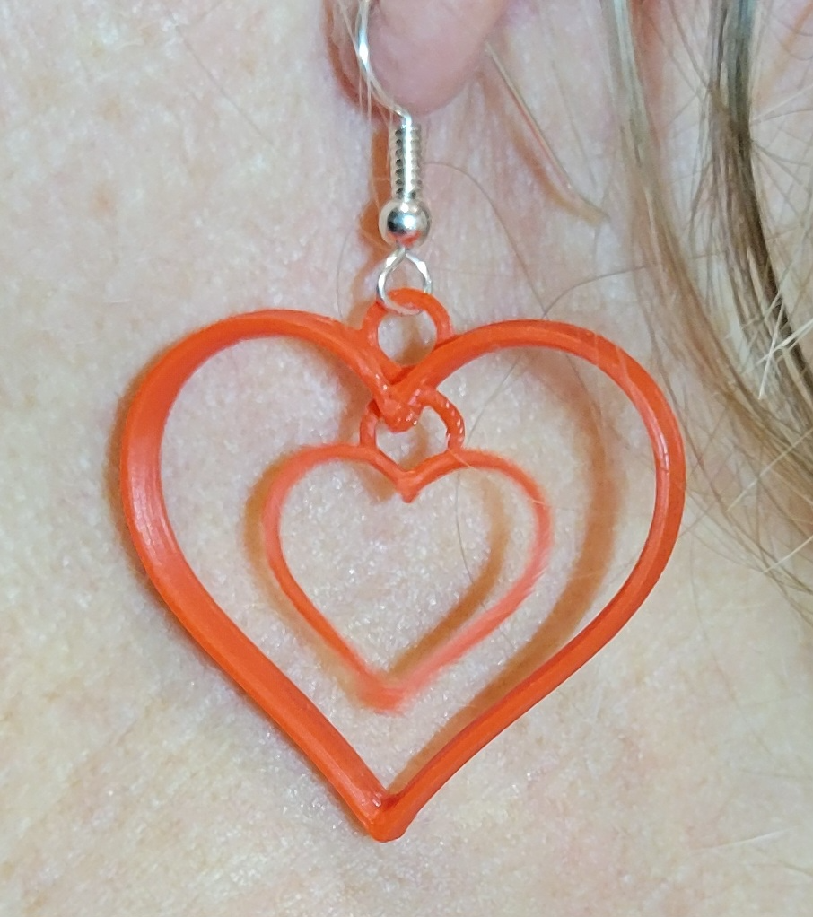 Simple Heart Earrings Articulated