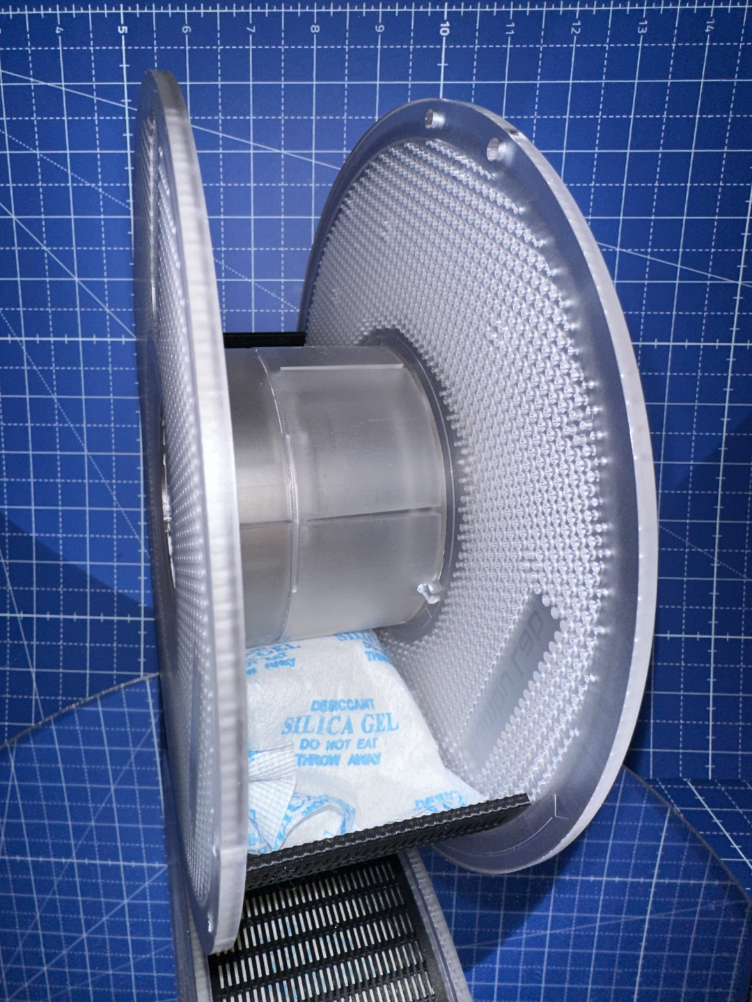 Desiccant Spool-Basket for drying with Bambu Lab spools