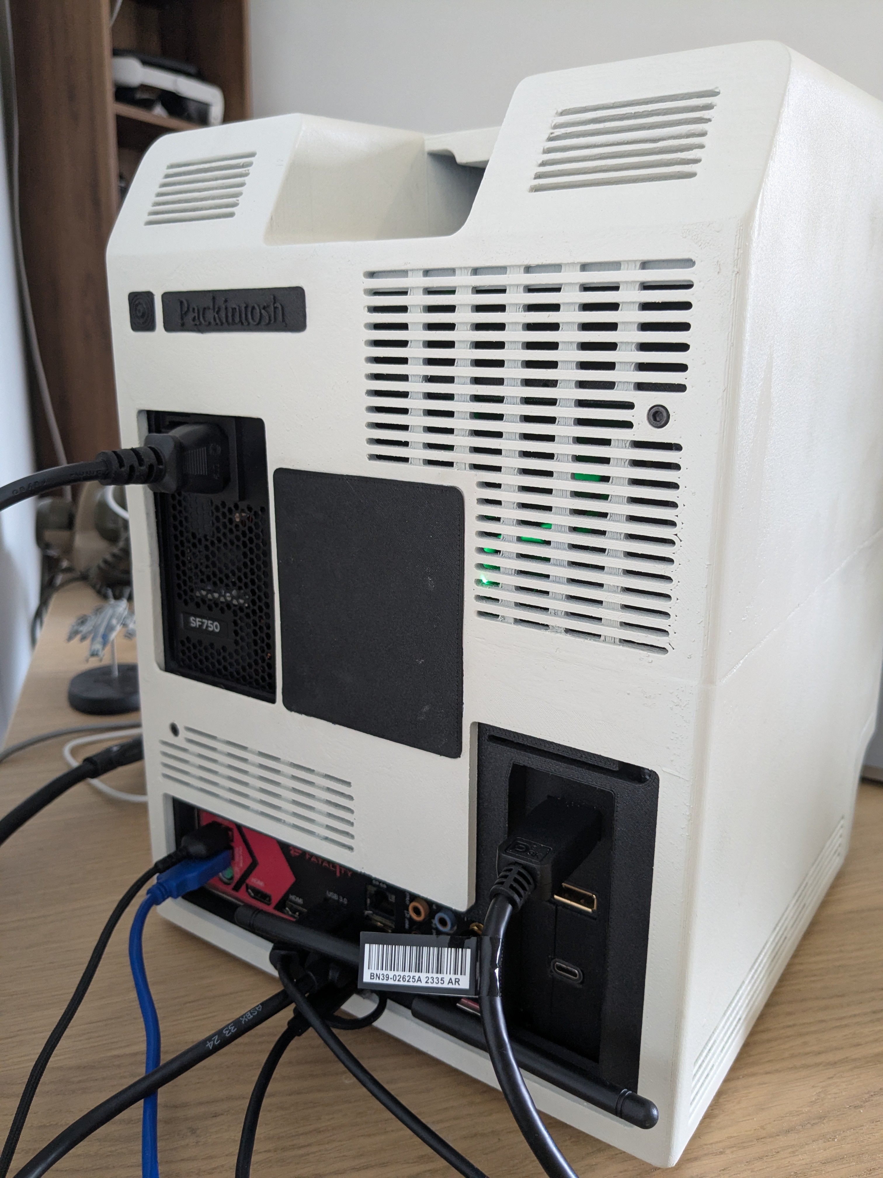 Packintosh - Mac 128 mini-ITX PC case