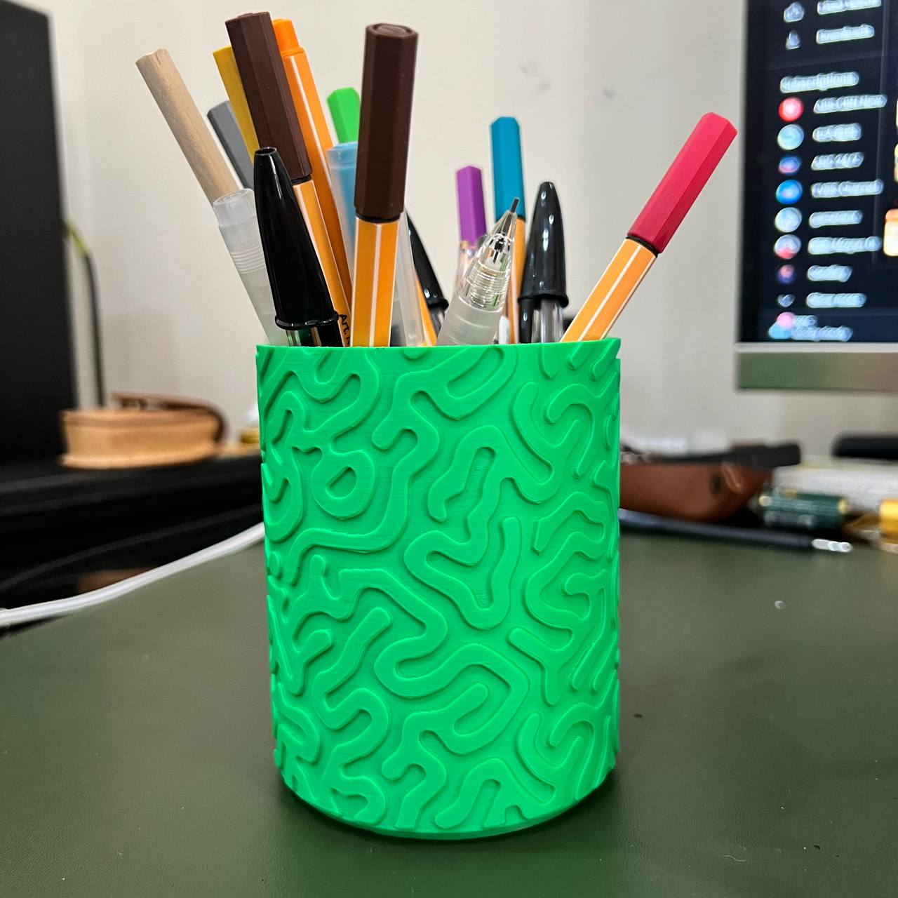 Maze Flow Pen Holder | Multipurpose Storage