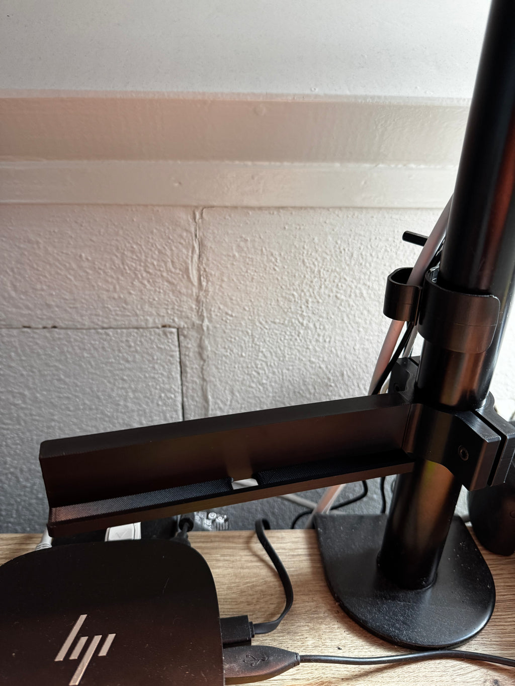 The monitor arm side-kick