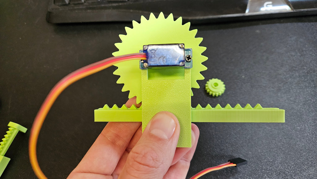 Rack, pinion / gear & bracket for SG90 servo (7cm)