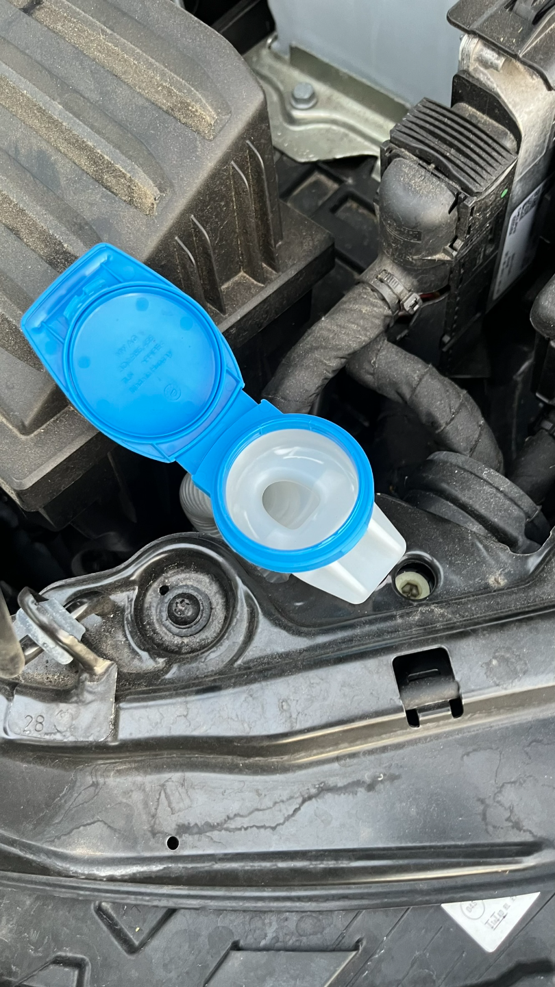 Trichter für VW Seat Scheibenwaschflüssigkeit