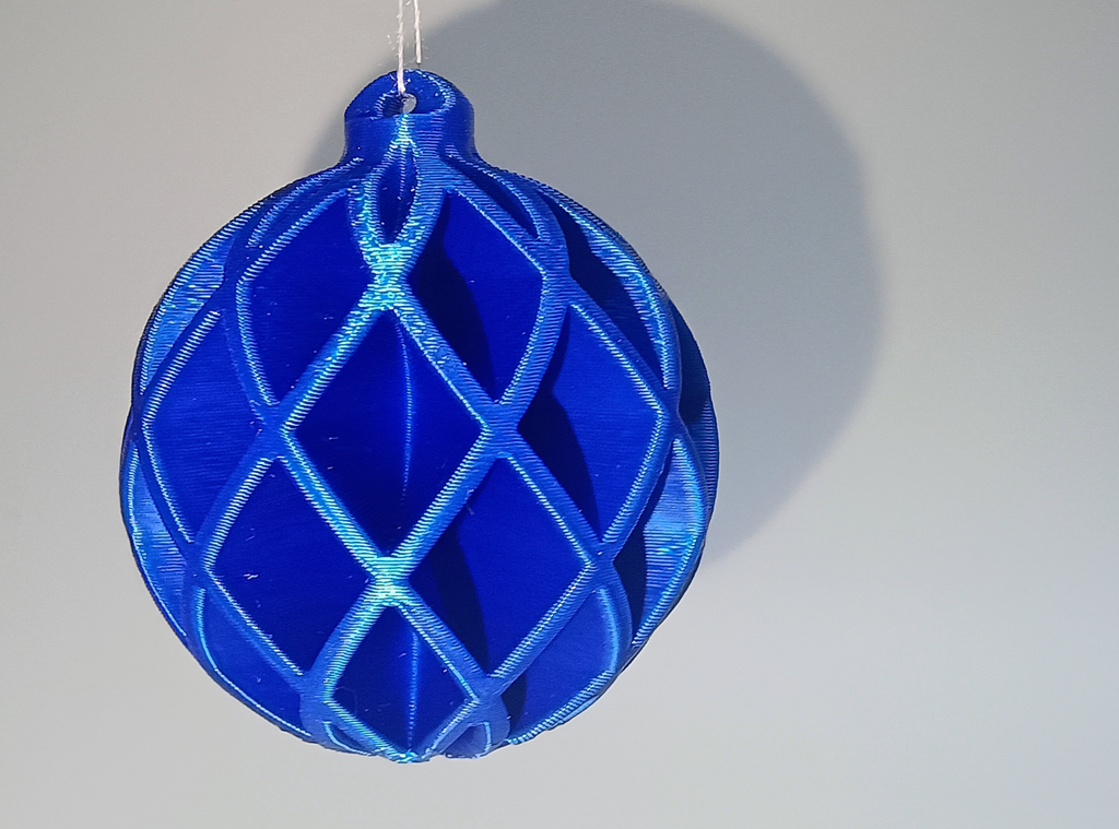 Christmas Ball, full cross ribs