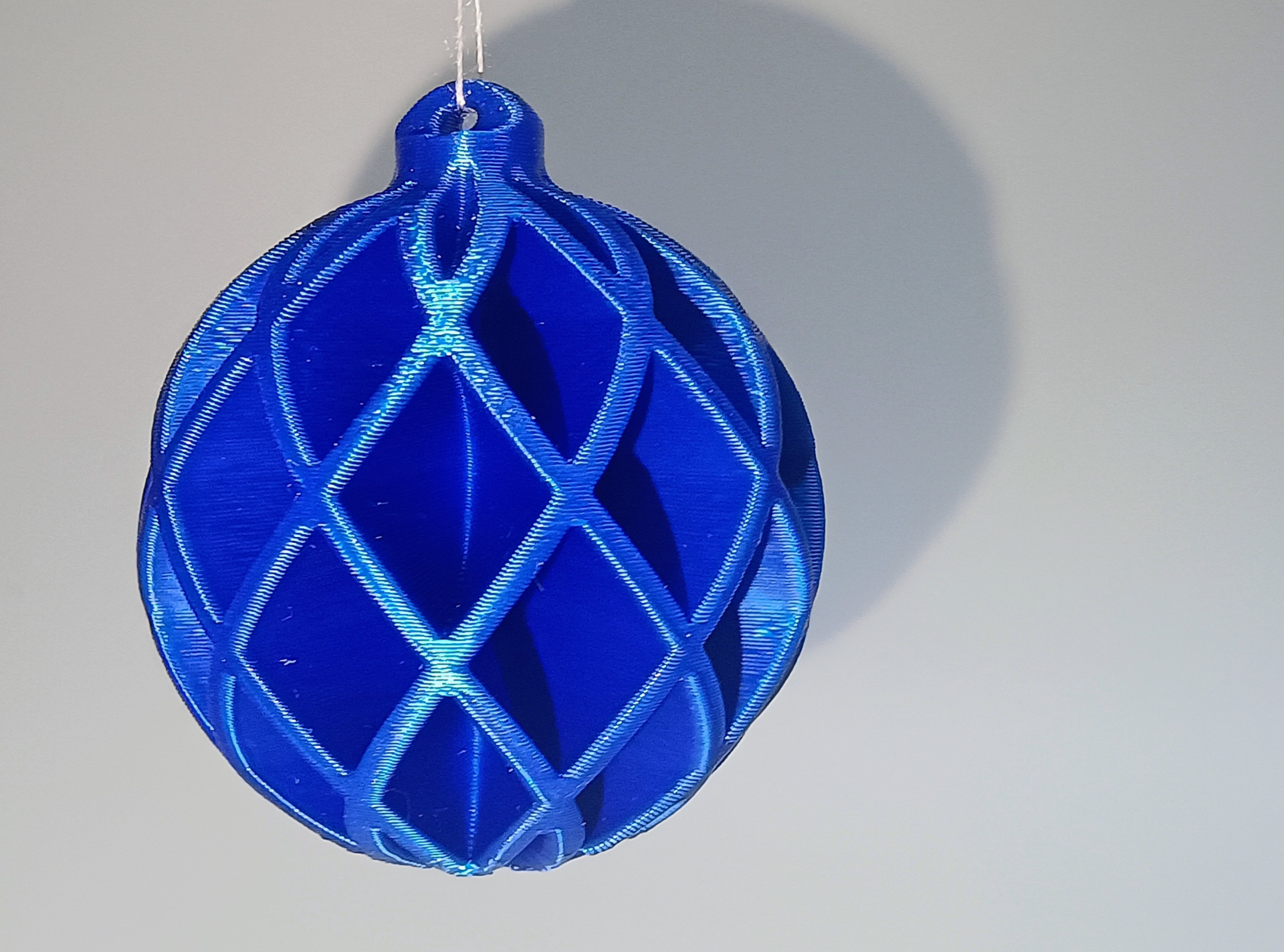 Christmas Ball, full cross ribs