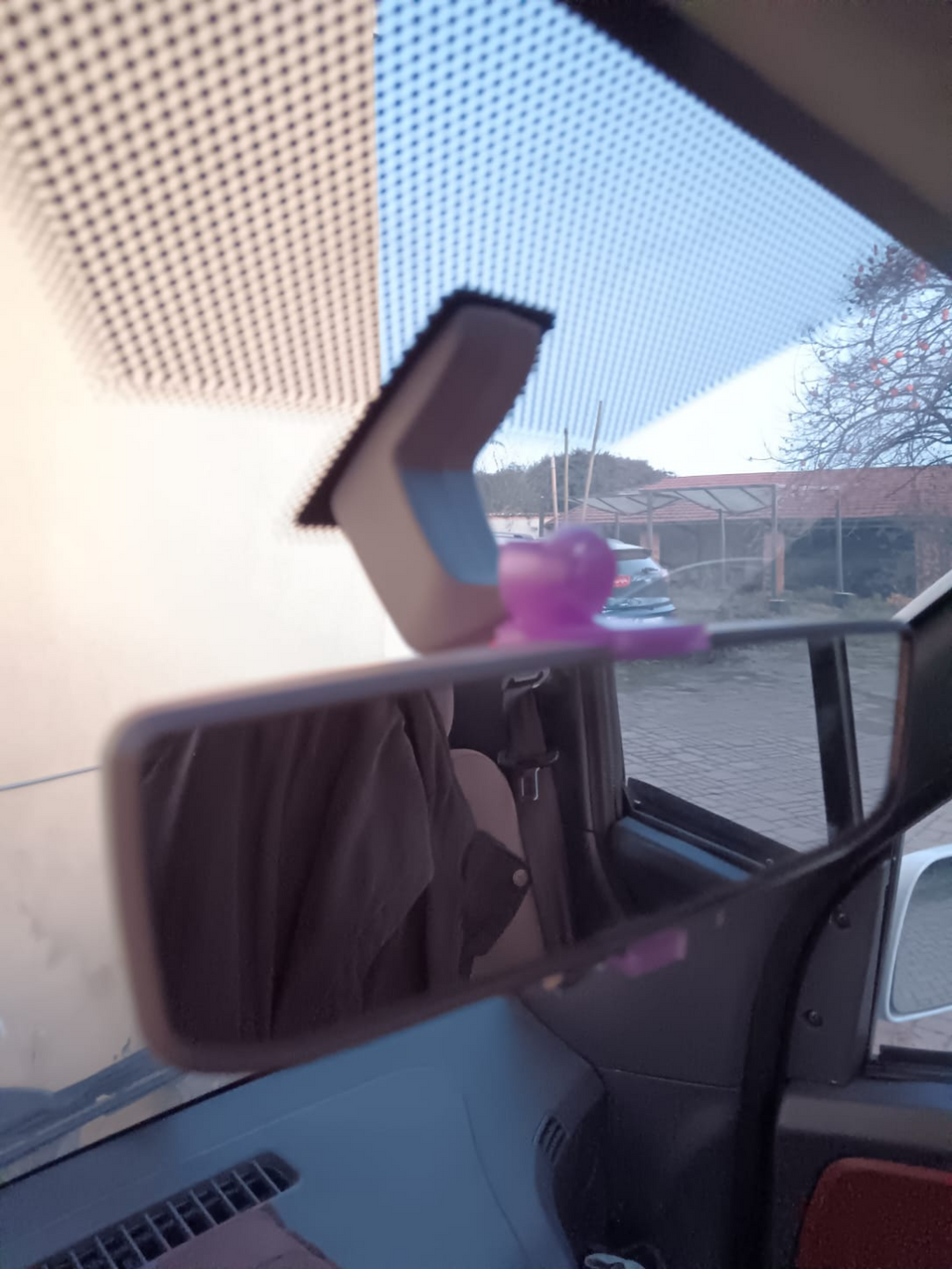 Xev Kitty Rearview mirror support