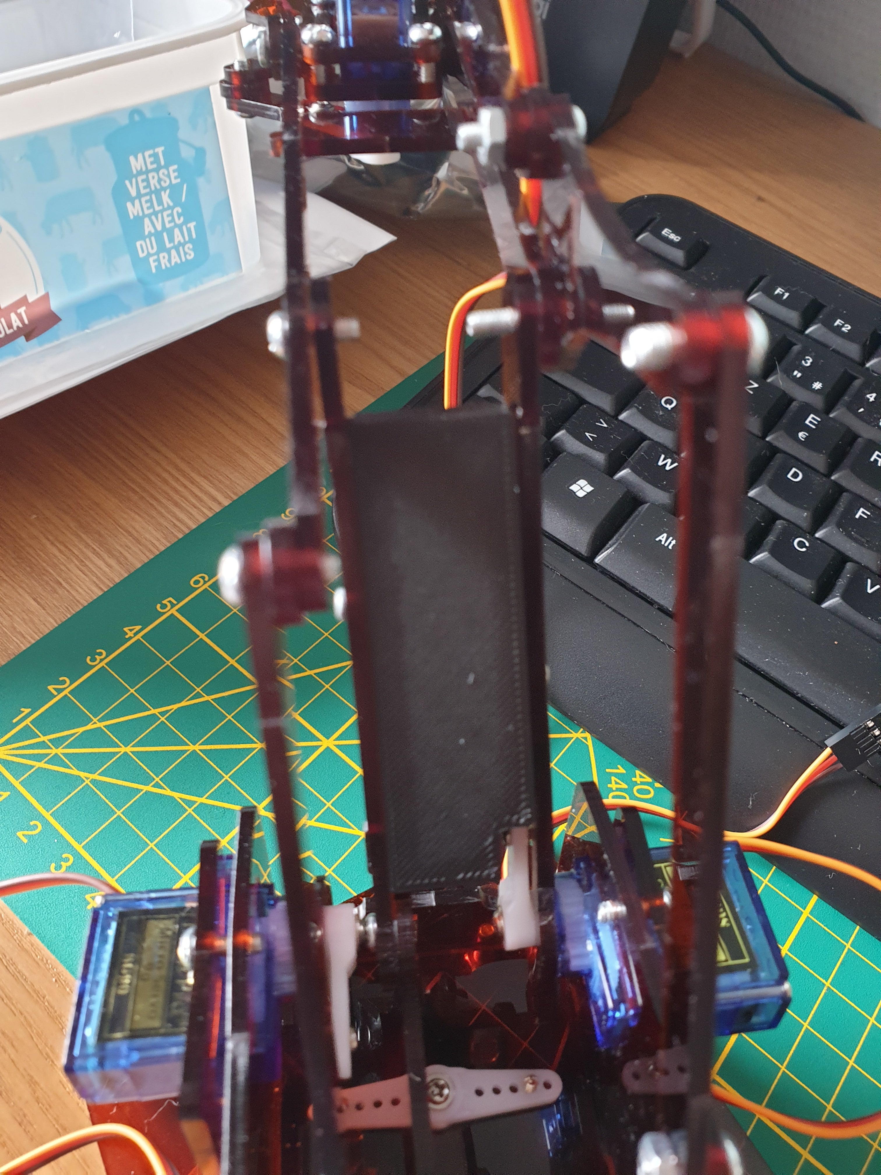 Pièce du bras central pince arm robot for arduino