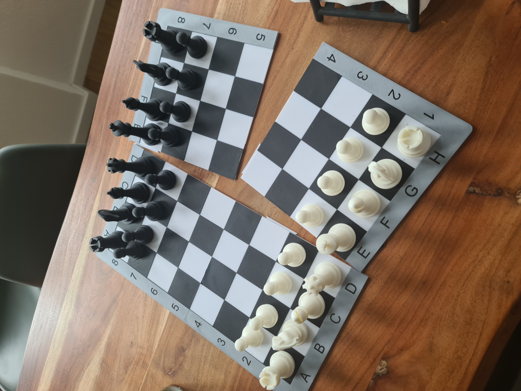 Tournament chess board