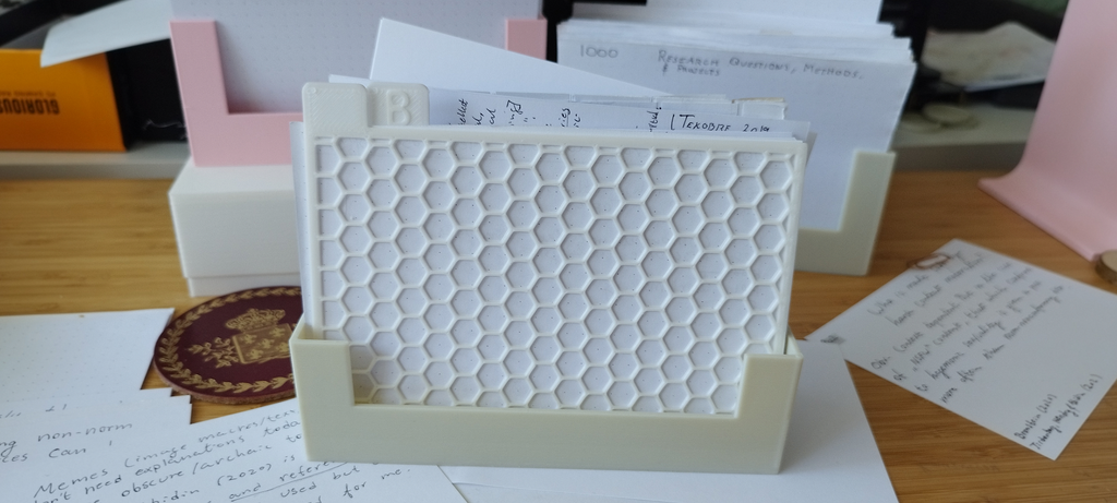 Index card dividers A6, labelled and blank