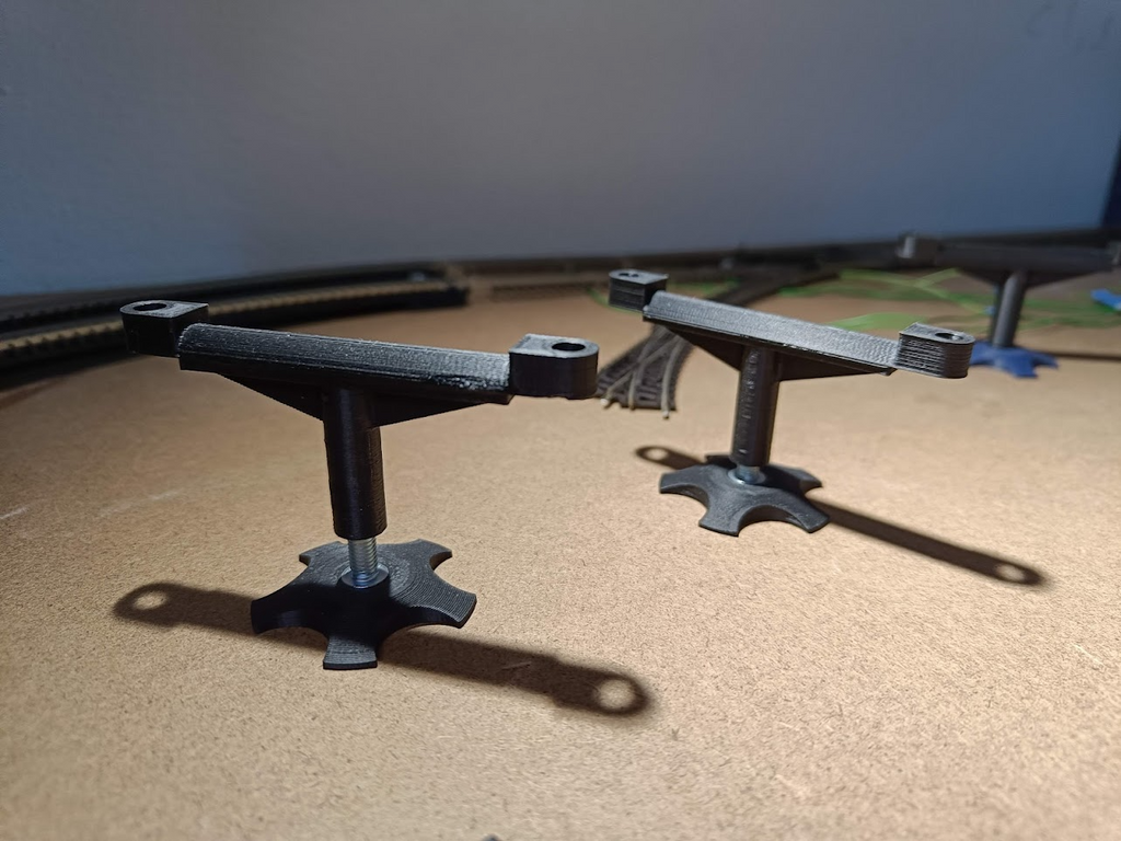 N scale ramp supports