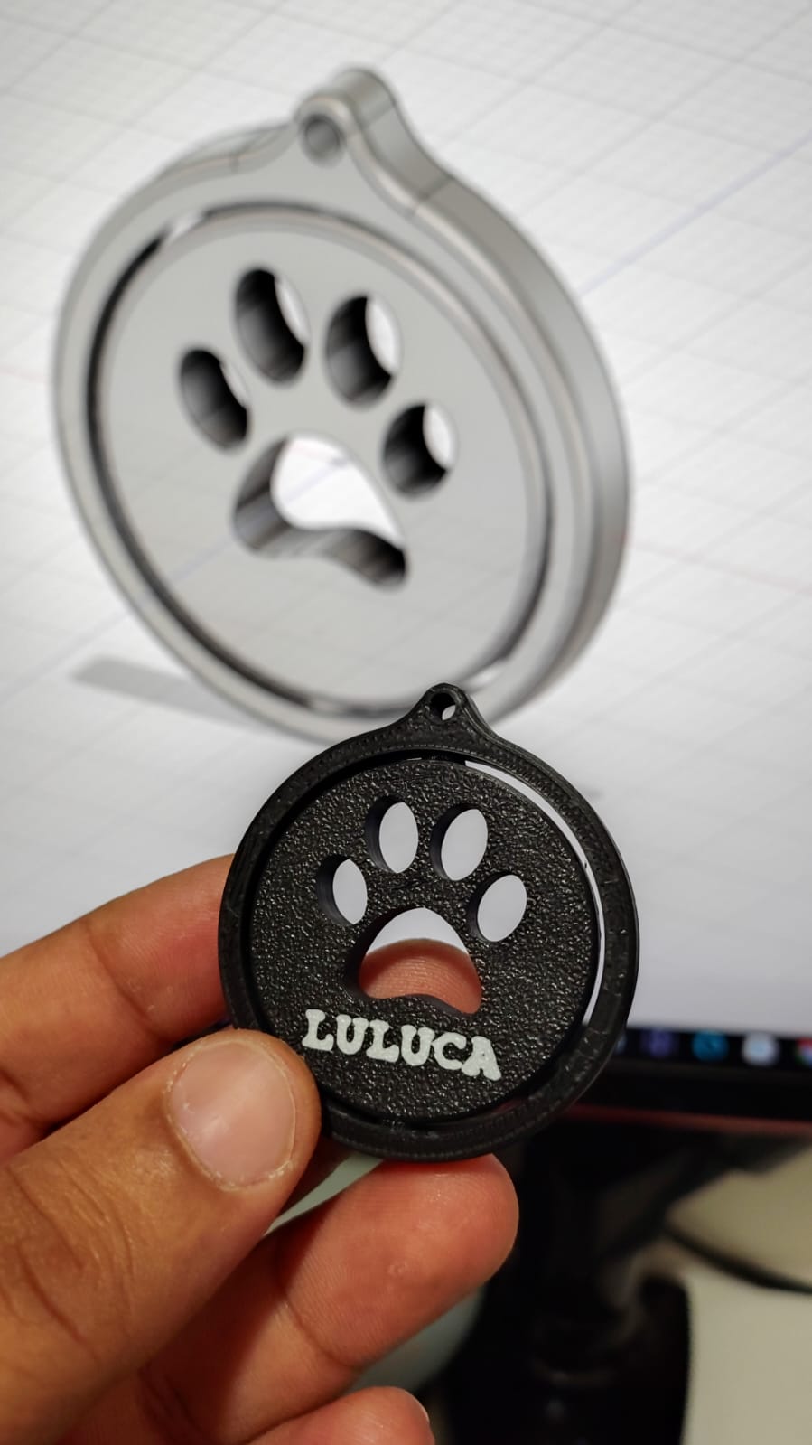 Chaveiro Giratório Pata com Nome Personalizável