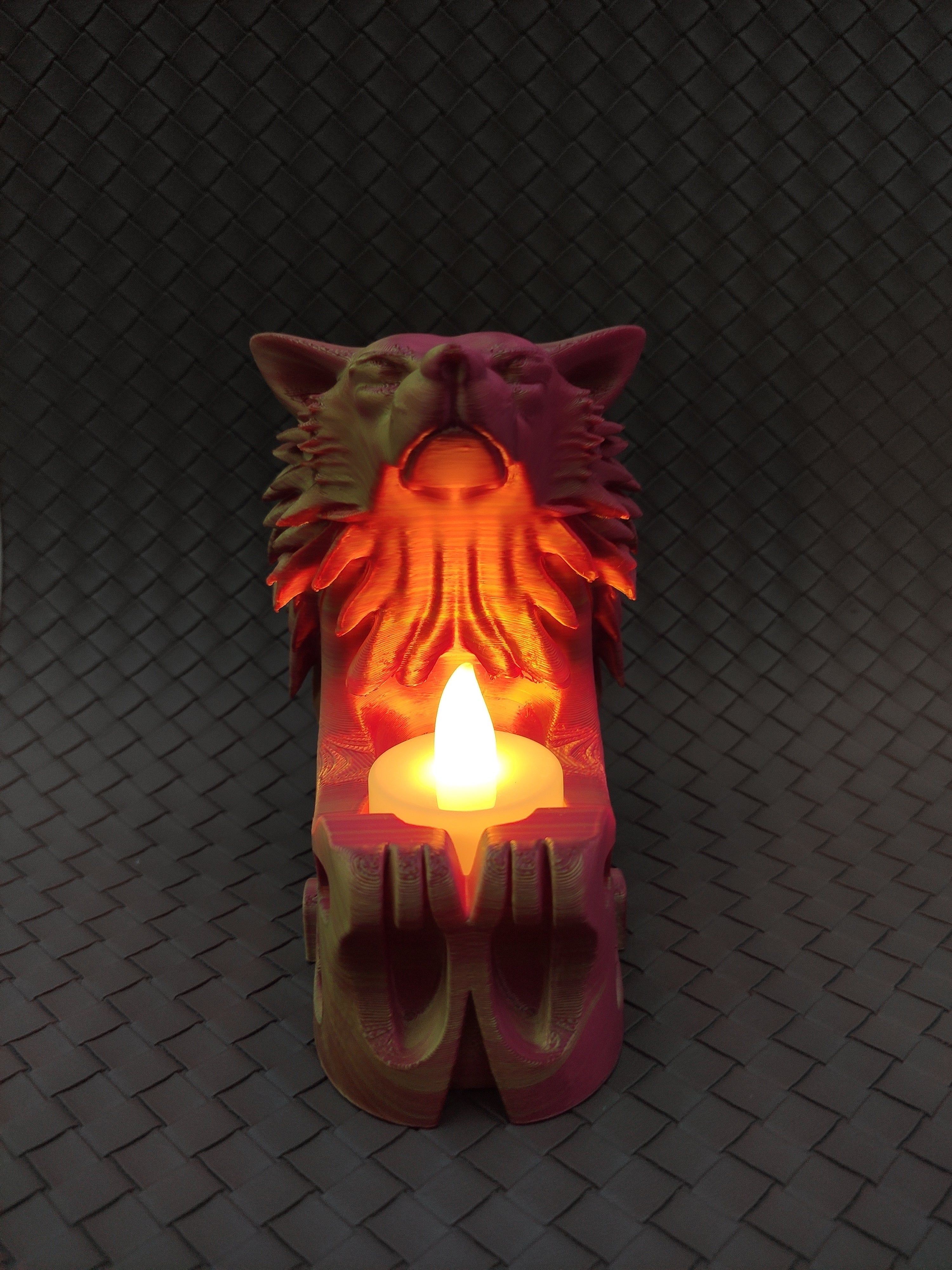 Dreaming Wolf - LED Tea light Holder